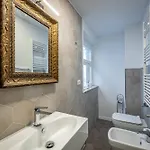Jcl First In The Hearth Of Апартаменты *