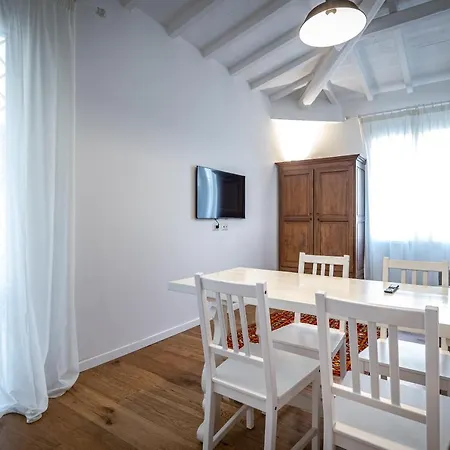Apartment Jcl First In The Hearth Of Florence